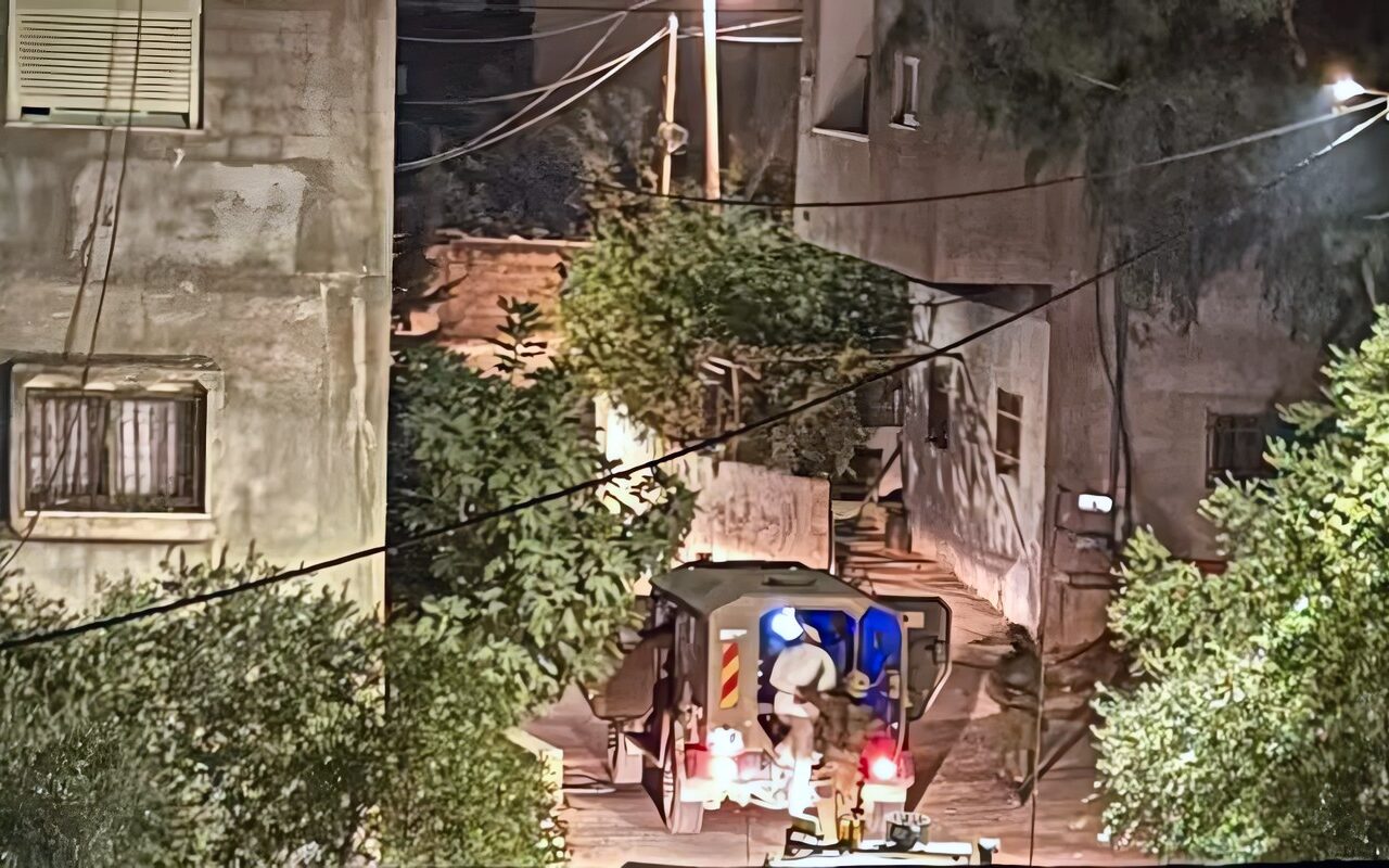 بينهم شابة وأسرى محررون.. الاحتلال يعتقل 23 فلسطينيا في الضفة