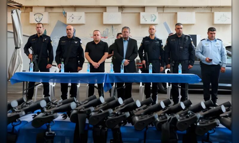 بن غفير يوسّع استحقاق السلاح لـ11 مستوطنة وبؤرة في الضفة