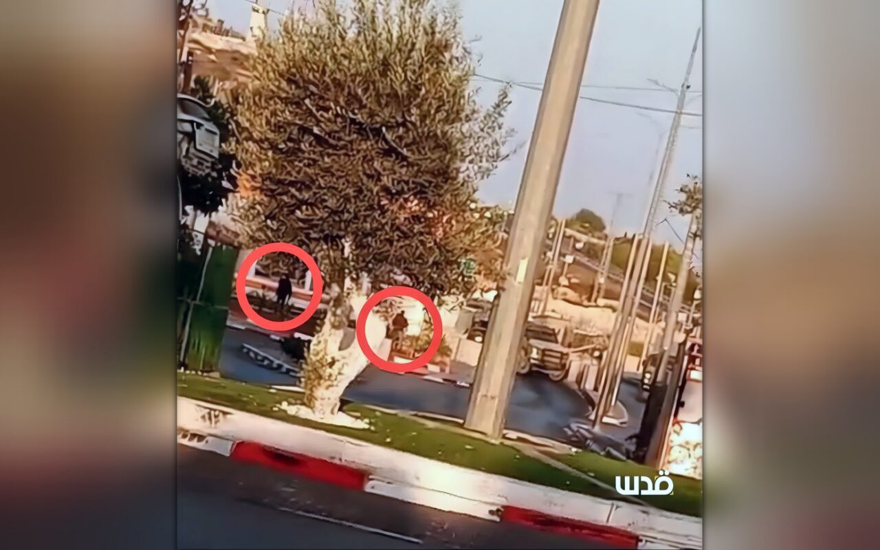 عملية الخليل: مقتل جنديين إسرائيليين واستشهاد منفذيها