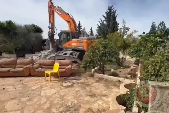 جهاد مطور يهدم منزله قسراً في القدس ويترك أكثر من 7 أفراد بلا مأوى