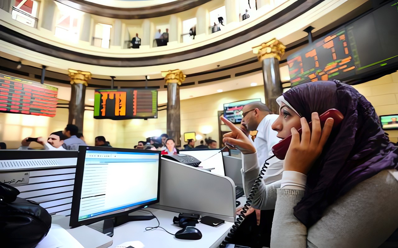 البورصة المصرية تتراجع 3.56% وEGX70 يهوي بأكثر من 11%