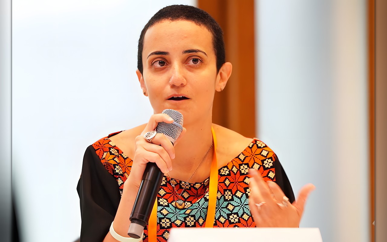 إحالة رئيسة تحرير “مدى مصر” إلى المحاكمة بتهمة إدارة موقع دون ترخيص… وتحذيرات من ملاحقة الصحافة المستقلة