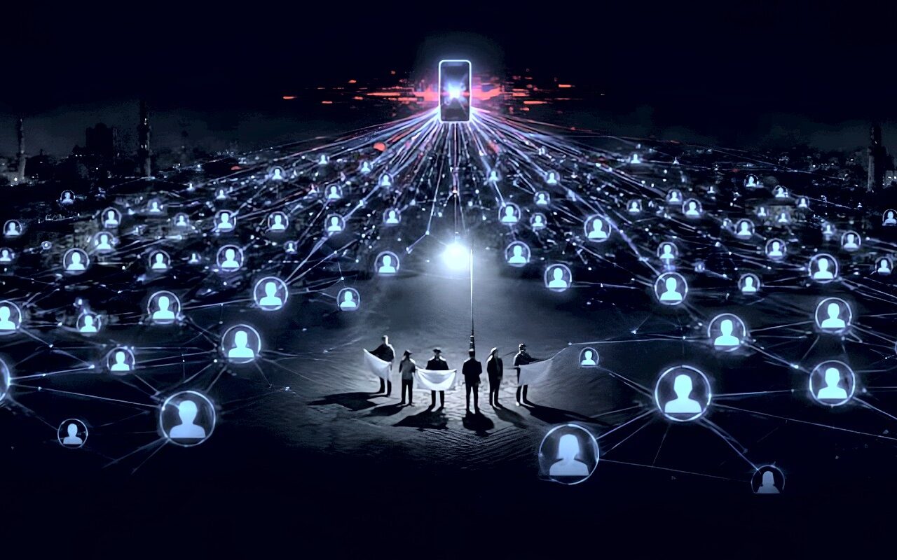 حملات رقمية منسّقة تستهدف معارضين وناشطين في سوريا