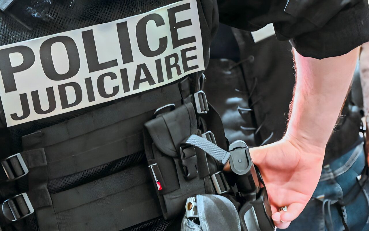 مقتل شخص وإصابة أربعة آخرين في إطلاق نار بمدينة تراب غرب باريس