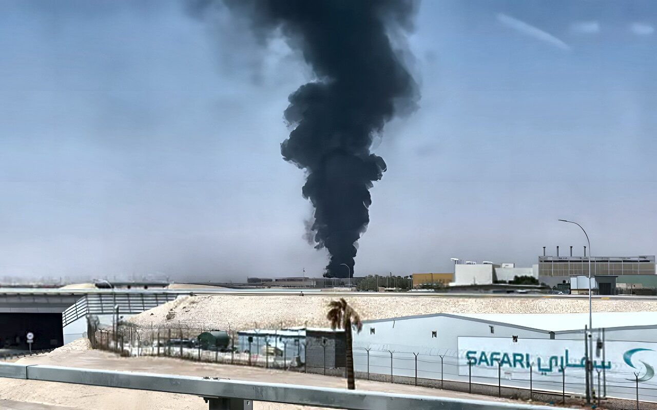 مباشر: الحوثيون يعلنون استهداف مطار الملك خالد الدولي في الرياض بصاروخ باليستي