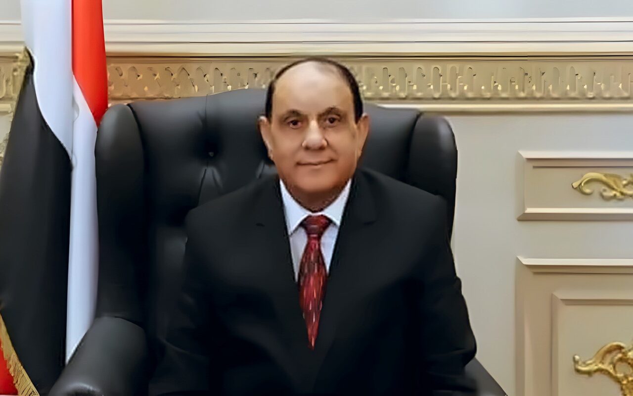 المستشار حسني عبد اللطيف يفوز برئاسة تشريعية الشيوخ في دور الانعقاد الجديد
