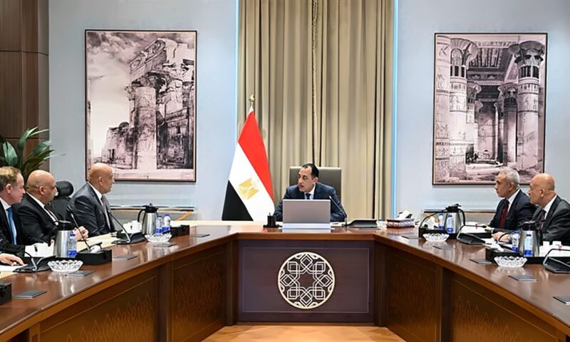 10 ملايين متر مكعب يوميا.. مدبولي يكشف مستهدف مصر من تحلية مياه البحر