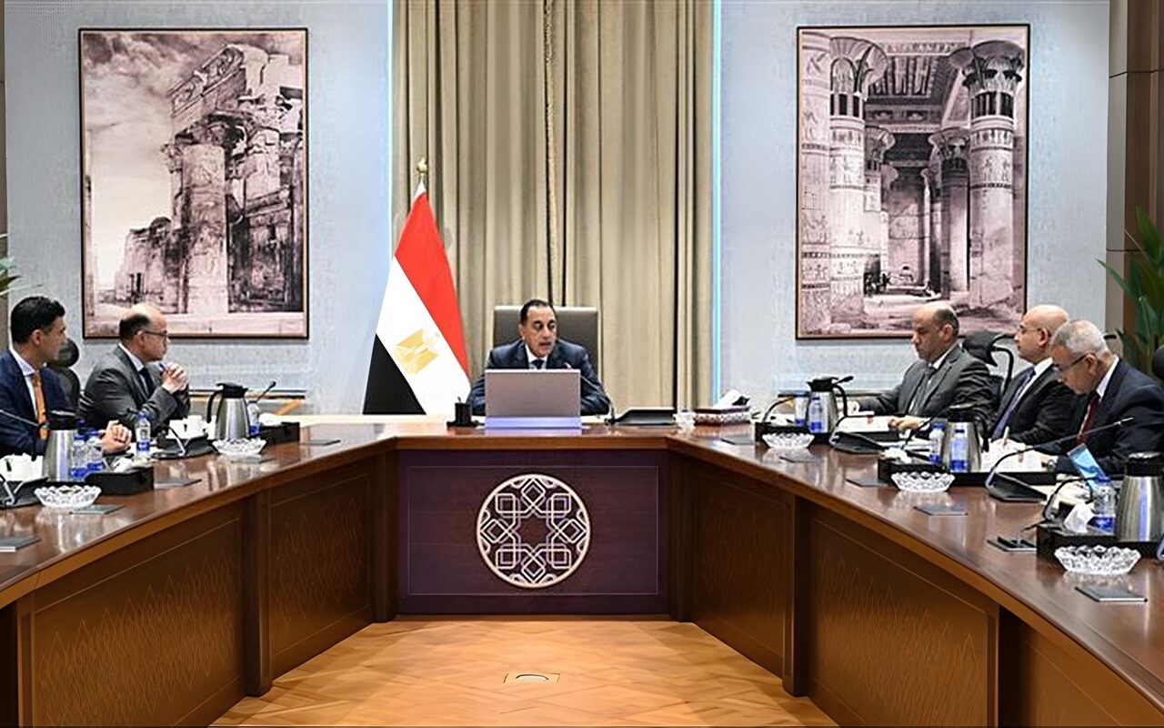 جلسة مرتقبة في «منتدى مصر 2026».. الحكومة تبحث تحديات الاستثمار والصناعة وسوق العمل