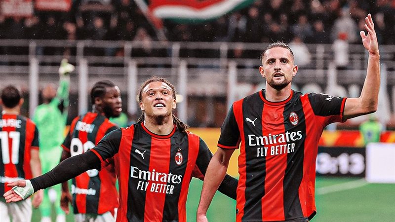 الدوري الإيطالي، ميلان يتقدم على أتالانتا 2-0 في الشوط الأول