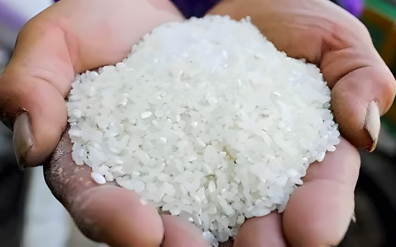 سعر طن الأرز عريض الحبة في الأسواق المحلية اليوم الأربعاء