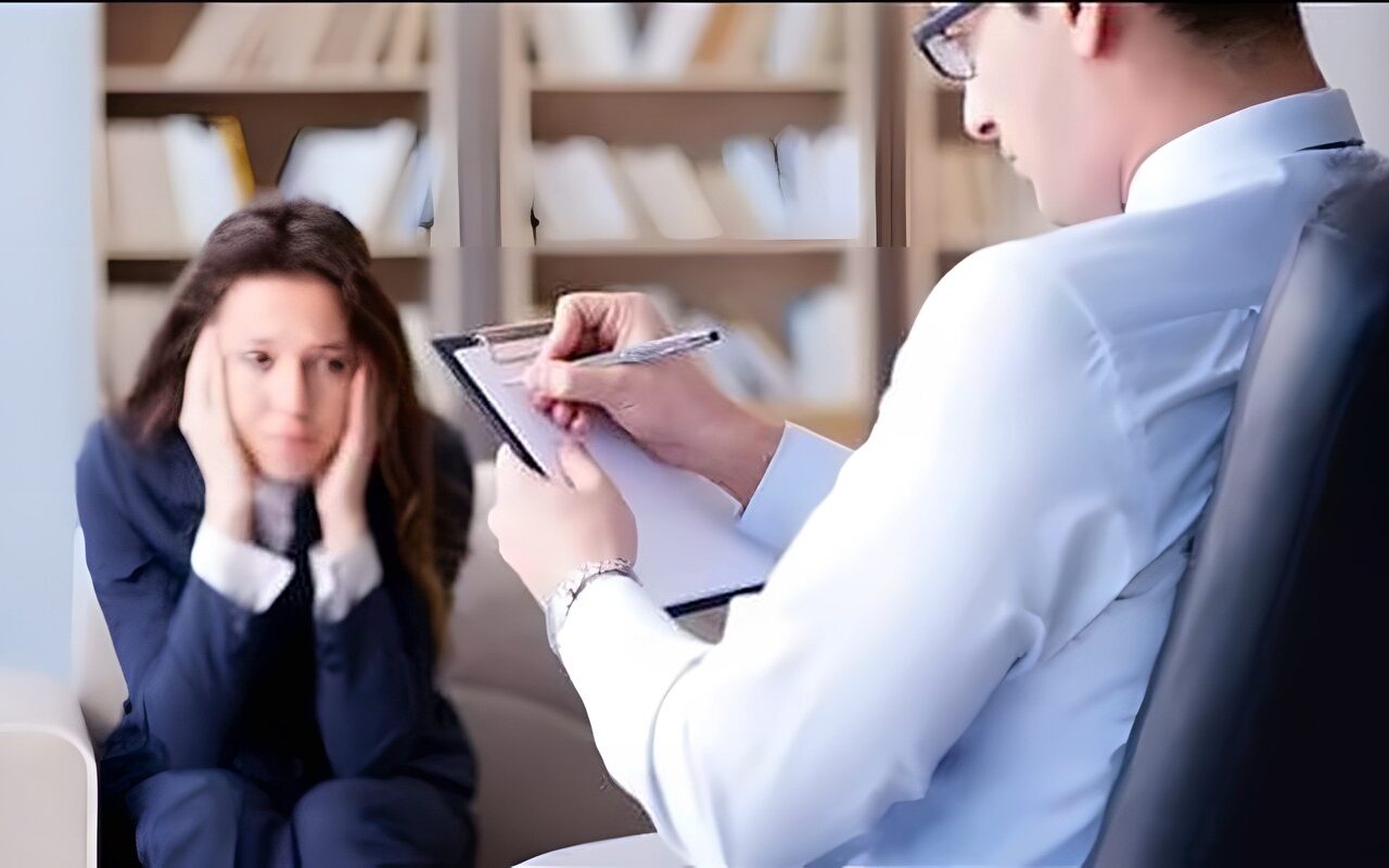 الحزن ليس اكتئابا، 8 علامات تكشف الاضطراب النفسي