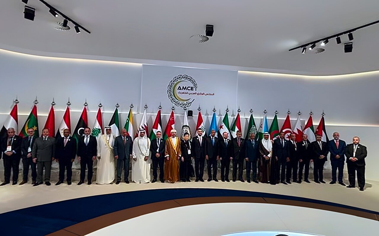 وزير الكهرباء يكشف تطورات المشروع التجريبي للربط الكهربائي بين دول المشرق العربي