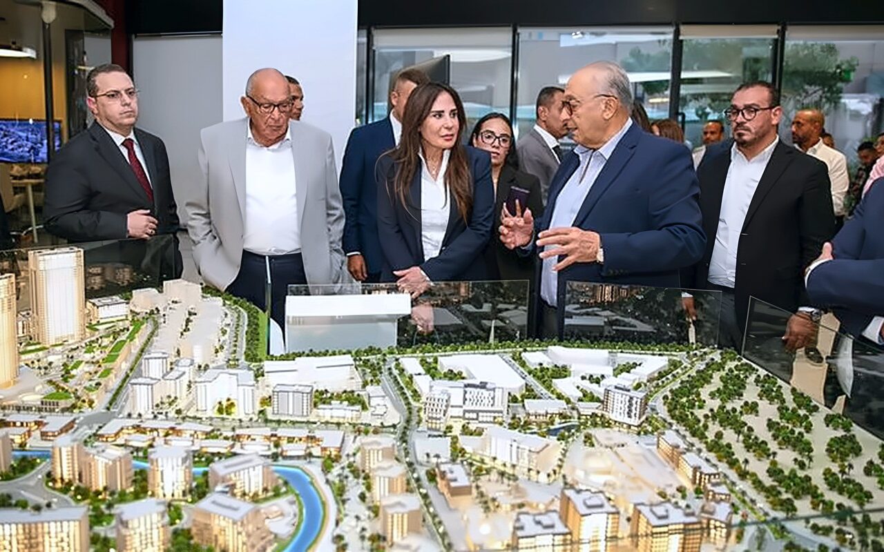 وزيرة الإسكان تطّلع على مستجدات تنفيذ مشروع «205» بمدينة الشيخ زايد