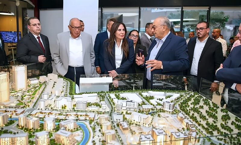 وزيرة الإسكان تطّلع على مستجدات تنفيذ مشروع «205» بمدينة الشيخ زايد