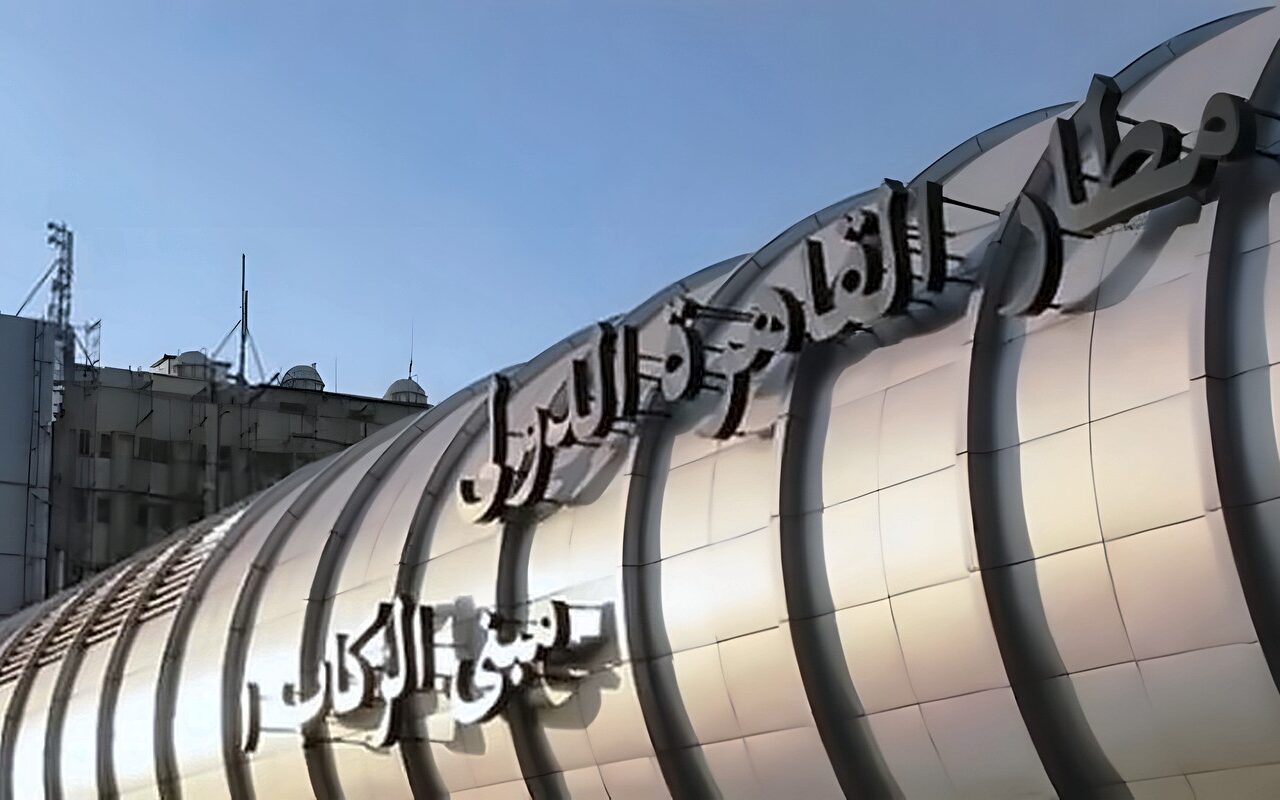 ترحيل سوري الجنسية خارج البلاد لأسباب تتعلق بالصالح العام
