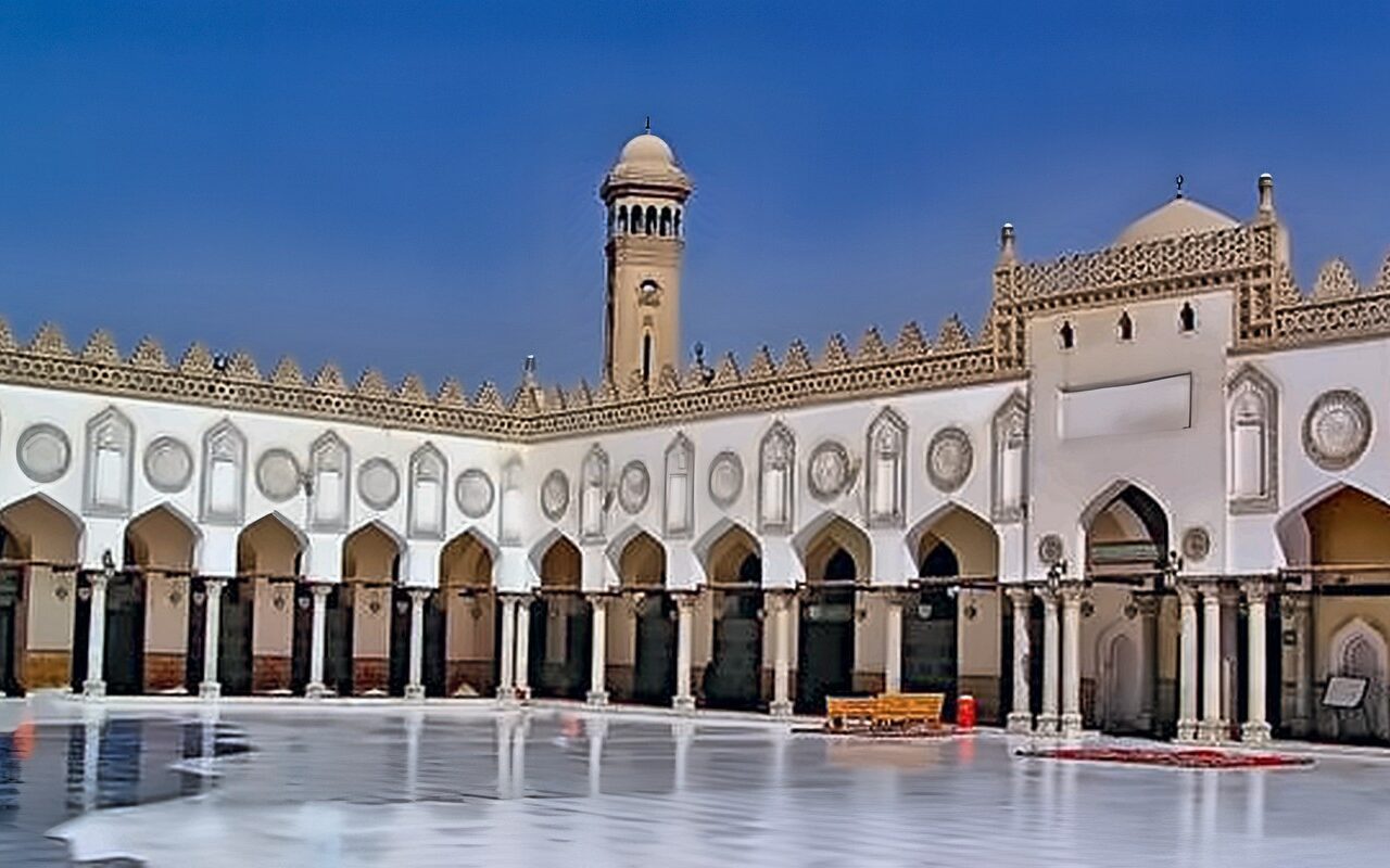 هل يجوز للأرملة الخروج من المنزل خلال العدة؟ أزهري يجيب