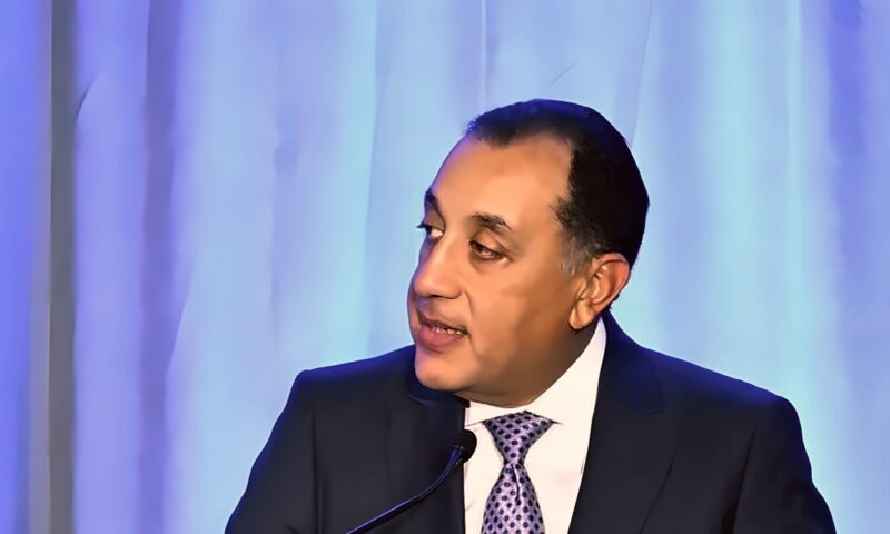 مدبولي: البطالة تنخفض إلى 5.8% رغم زيادة السكان 22 مليون نسمة