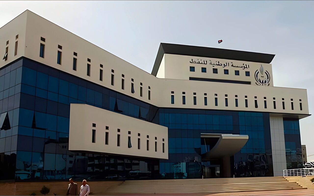 ليبيا تستأنف عمل خط أنابيب يصل إلى ميناء الزاوية