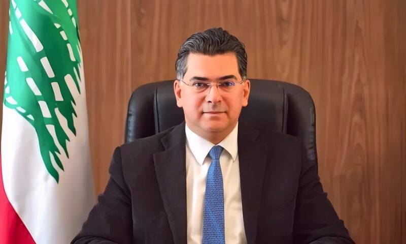 “الوزراء اللبناني”: نبحث إحالة شحنة متفجرات “حزب الله” للمجلس العدلي