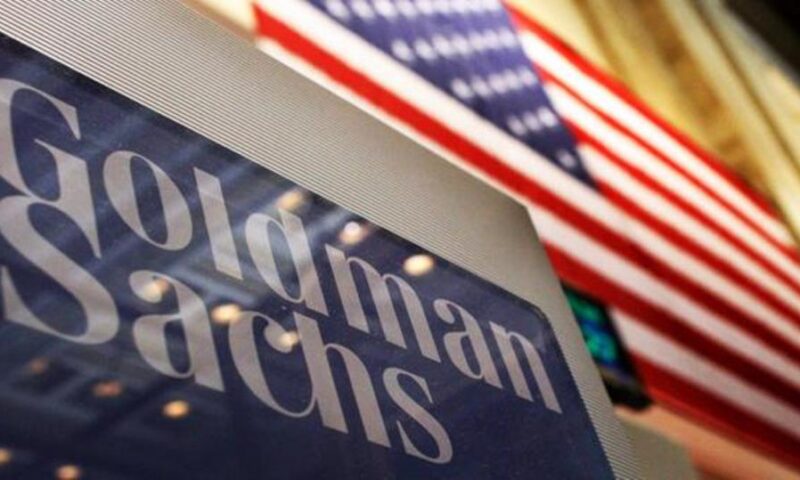 جولدمان ساكس يتوقع تراجع سعر النفط في 2027 .. وخام برنت يسجل 80 دولاراً