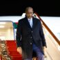 البرهان يصل موسكو مترئسًا وفد السودان المشارك في القمة الروسية الأفريقية الثالثة